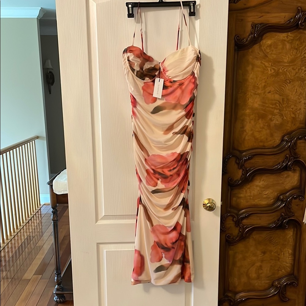 Elegant Floral Dress in Pink and Cream